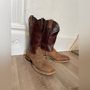 NWOT Ariat Leather Cowboy Boots - 10D